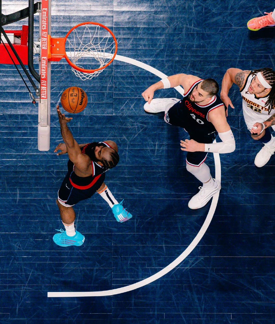 泛亚电竞官网 -NBA常规赛赛程吃紧；萨克拉门托国王今夜远射贴柱；态度坚定；团队化学反应显著的简单介绍